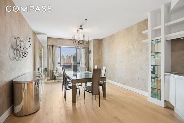 425 E 58th St Apt 8D, New York City, NY 10022