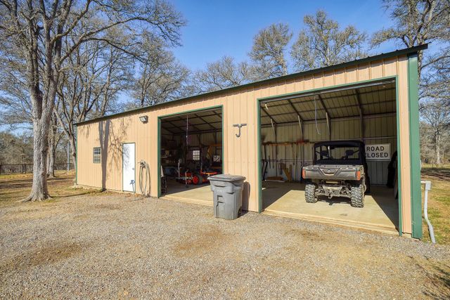 1675 Watterson RD, Red Rock, TX 78662