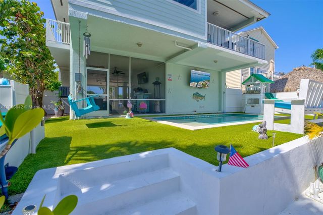 19 Avenue D, Key Largo, FL 33037