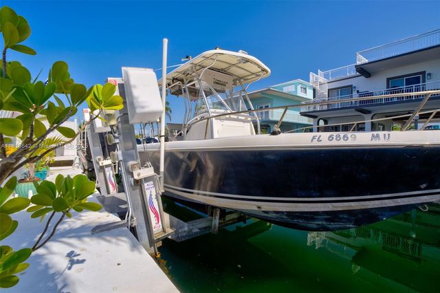 19 Avenue D, Key Largo, FL 33037