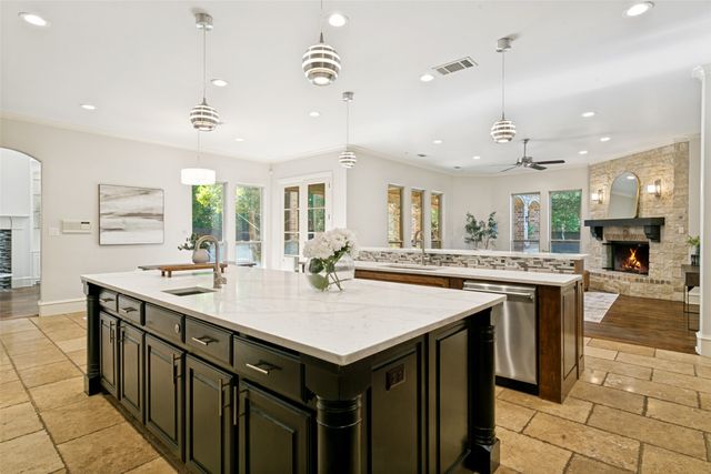2121 Kimball Hill Court, Southlake, TX 76092