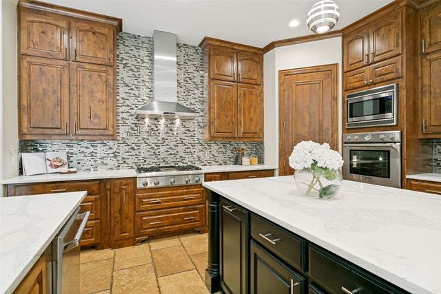 2121 Kimball Hill Court, Southlake, TX 76092