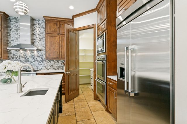 2121 Kimball Hill Court, Southlake, TX 76092