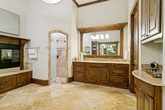 2121 Kimball Hill Court, Southlake, TX 76092