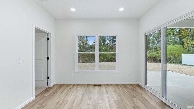 1110 Olympiada Knoll, Fort Wayne, IN 46845