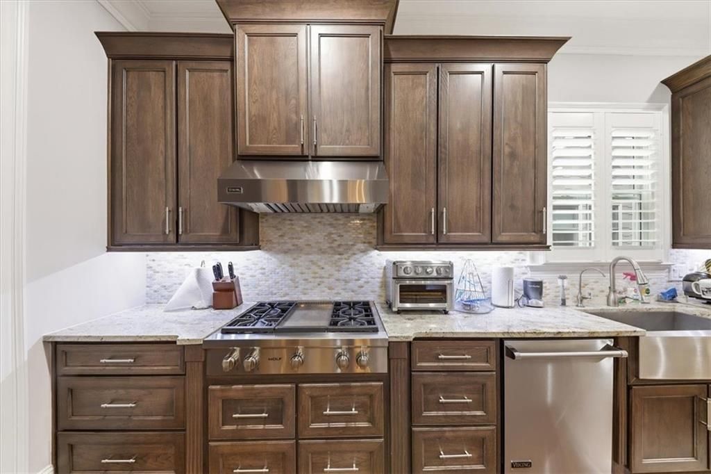 Image 14 of property listing at 1041 Pine Grove Avenue NE, Atlanta, GA 30319