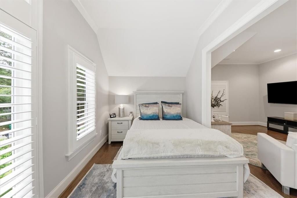 Image 29 of property listing at 1041 Pine Grove Avenue NE, Atlanta, GA 30319