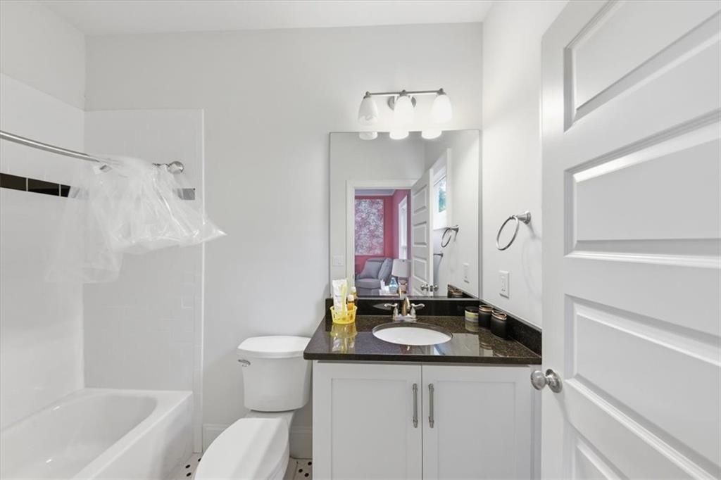 Image 35 of property listing at 1041 Pine Grove Avenue NE, Atlanta, GA 30319