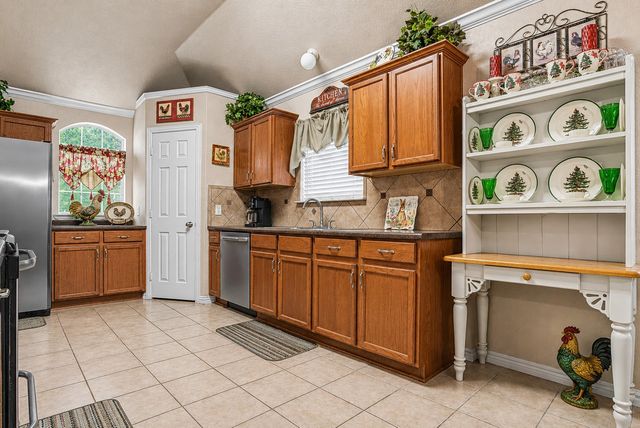 406 Northgate Drive, Terrell, TX 75160