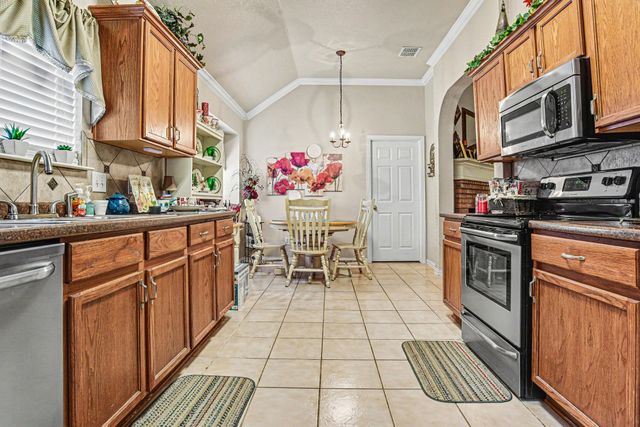 406 Northgate Drive, Terrell, TX 75160
