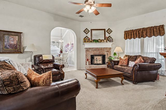 406 Northgate Drive, Terrell, TX 75160