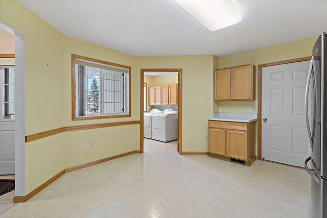 763 Lake Ridge Drive, Woodbury, MN 55129