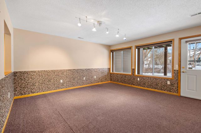 763 Lake Ridge Drive, Woodbury, MN 55129