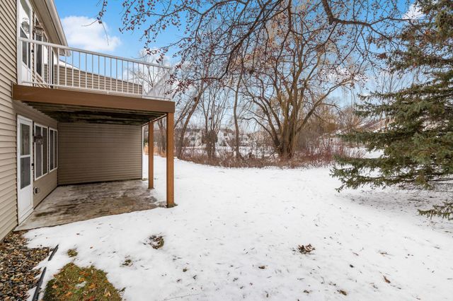 763 Lake Ridge Drive, Woodbury, MN 55129