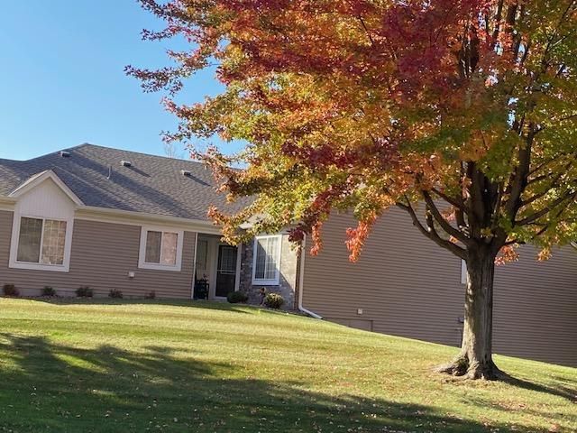 763 Lake Ridge Drive, Woodbury, MN 55129