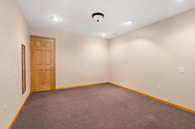 763 Lake Ridge Drive, Woodbury, MN 55129