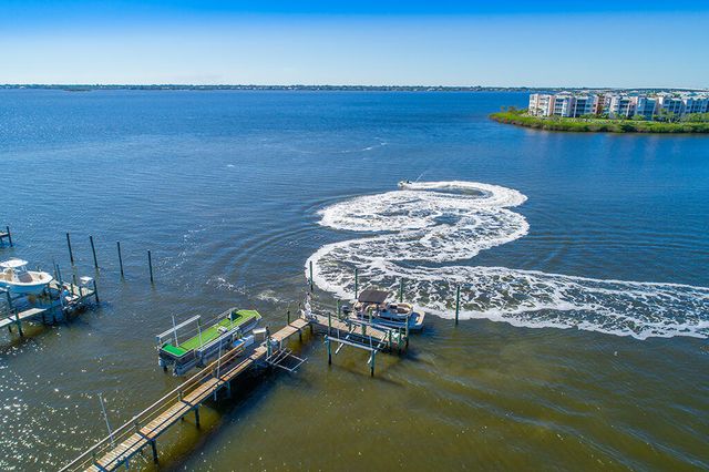 23 NE Macarthur Boulevard, Stuart, FL 34996