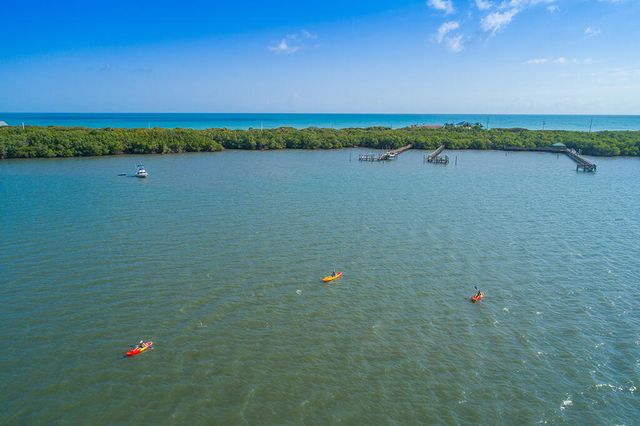 23 NE Macarthur Boulevard, Stuart, FL 34996