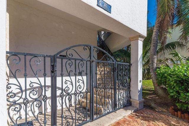 23 NE Macarthur Boulevard, Stuart, FL 34996