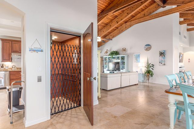 23 NE Macarthur Boulevard, Stuart, FL 34996