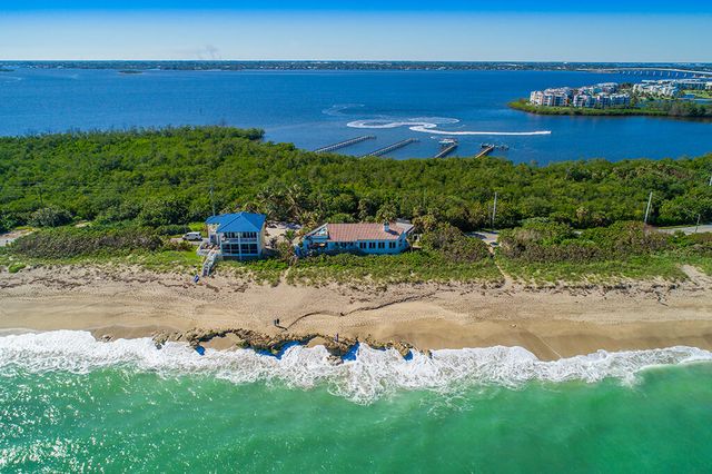 23 NE Macarthur Boulevard, Stuart, FL 34996