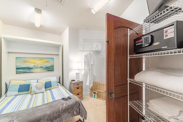 23 NE Macarthur Boulevard, Stuart, FL 34996