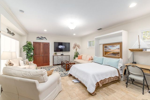 23 NE Macarthur Boulevard, Stuart, FL 34996