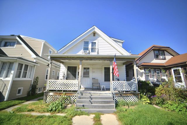 2033 76th STREET, West Allis, WI 53219