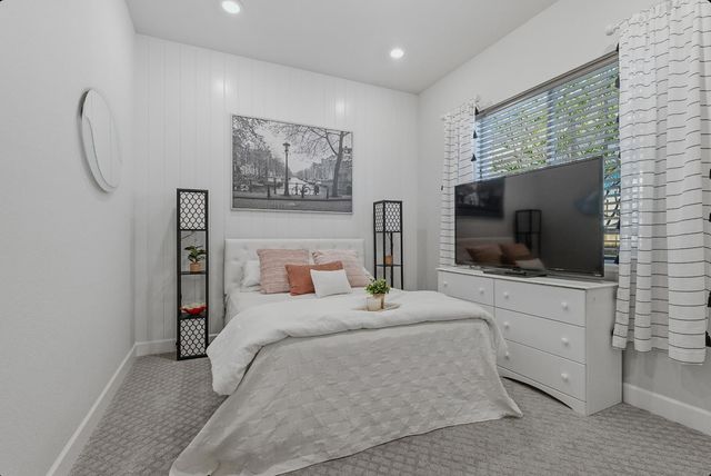 1425 Wadsworth Cir, Roseville, CA 95747