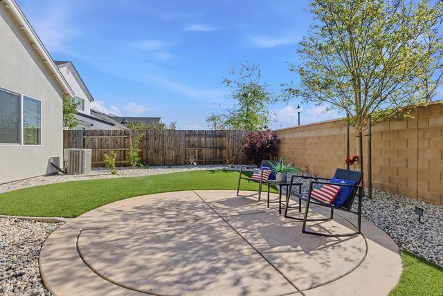 1425 Wadsworth Cir, Roseville, CA 95747