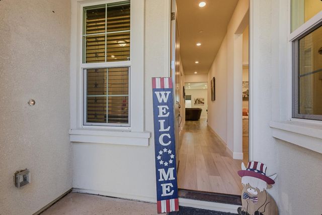 1425 Wadsworth Cir, Roseville, CA 95747