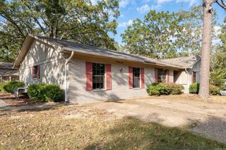 6312 Rolling Hills Dr, North Little Rock, AR 72118