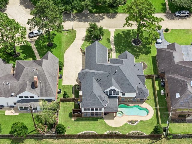 1686 Kelliwood Oaks Drive, Katy, TX 77450