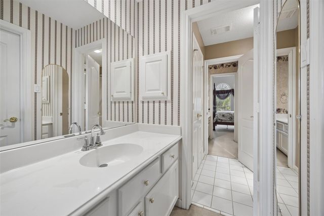 1686 Kelliwood Oaks Drive, Katy, TX 77450
