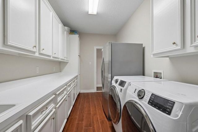 1686 Kelliwood Oaks Drive, Katy, TX 77450