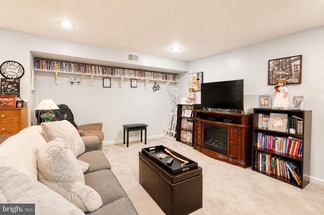 5161 EUSTON CT, Bensalem, PA 19020