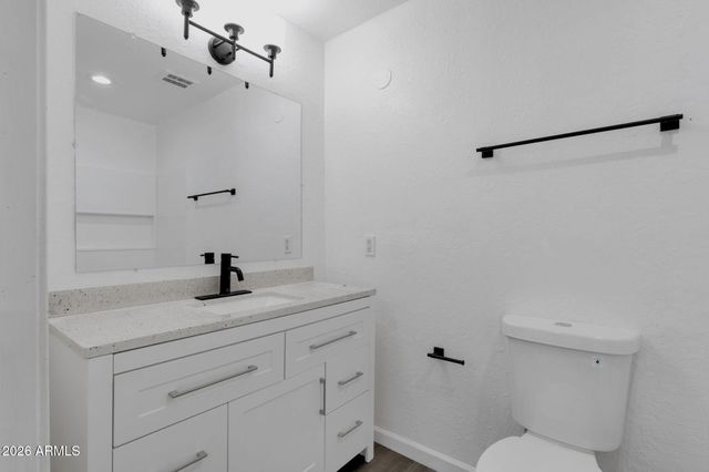 424 W BROWN Road 202, Mesa, AZ 85201