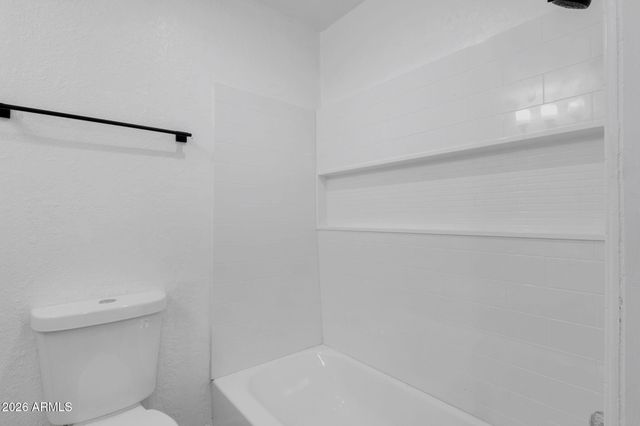 424 W BROWN Road 202, Mesa, AZ 85201