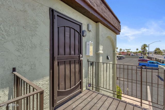 424 W BROWN Road 202, Mesa, AZ 85201