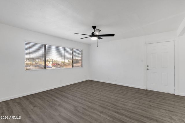 424 W BROWN Road 202, Mesa, AZ 85201