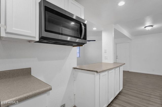 424 W BROWN Road 202, Mesa, AZ 85201