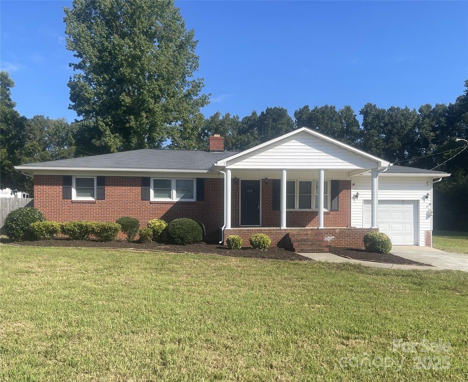 6912 Landsford Road, Marshville, NC 28103