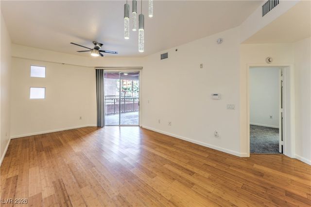 43 East Agate Avenue 201, Las Vegas, NV 89123