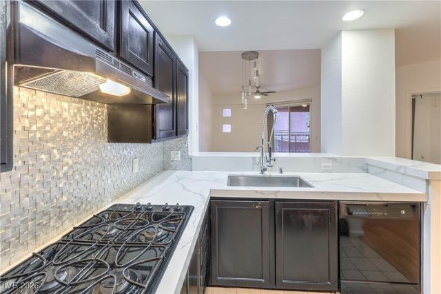 43 East Agate Avenue 201, Las Vegas, NV 89123