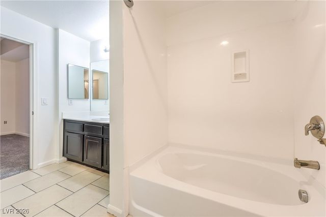 43 East Agate Avenue 201, Las Vegas, NV 89123