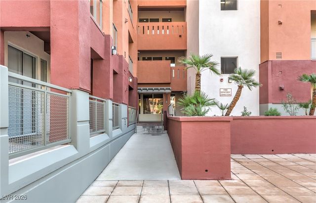 43 East Agate Avenue 201, Las Vegas, NV 89123