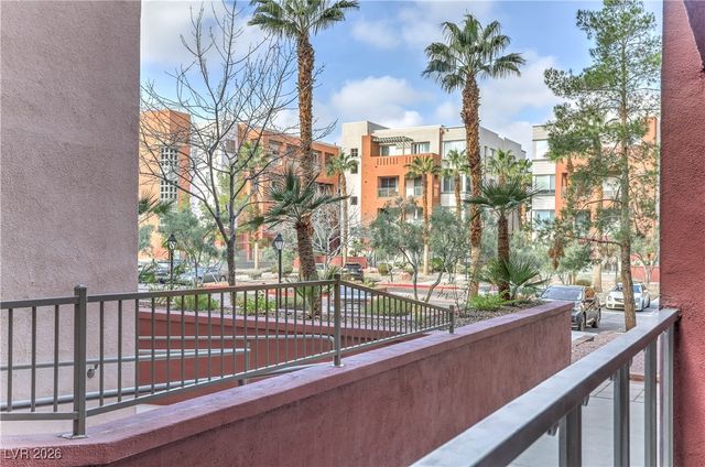 43 East Agate Avenue 201, Las Vegas, NV 89123