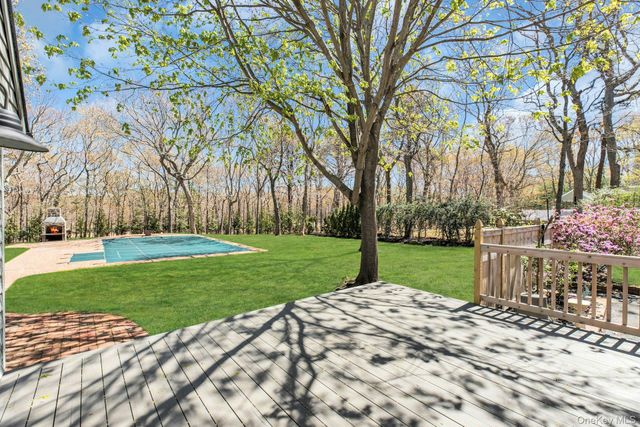 3 Quail Run, Hampton Bays, NY 11946