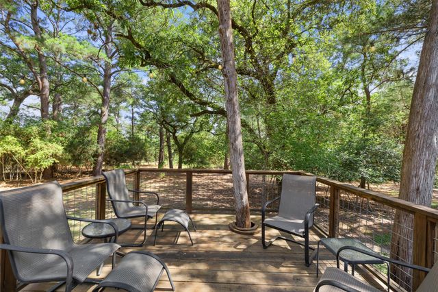 236 Pony Express DR, Smithville, TX 78957