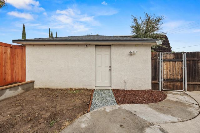 847 Jones St, Yuba City, CA 95991